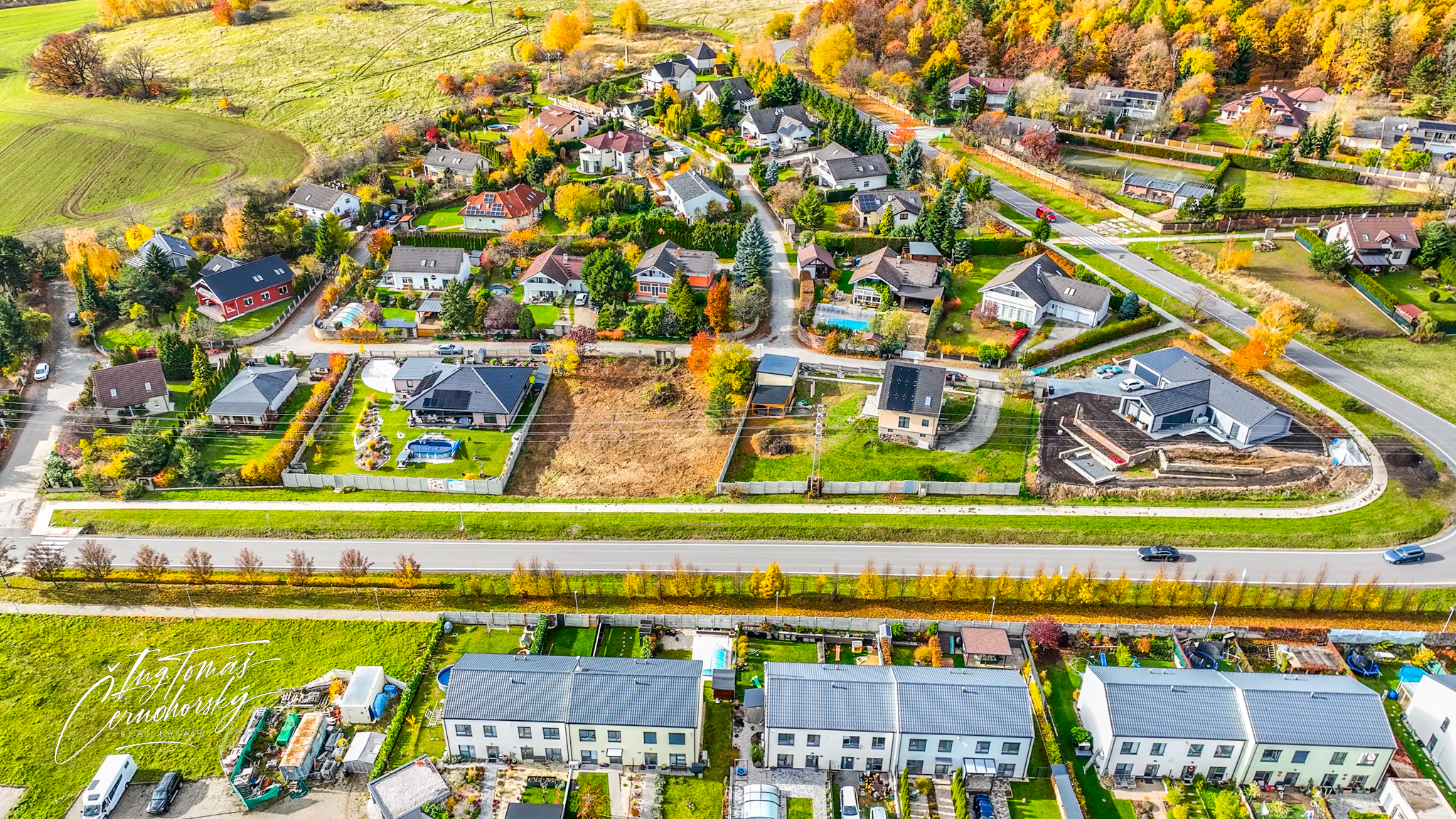 NOVINKA - zasíťovaný pozemek Nová Ves Pod Pleší